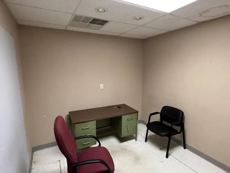 Commercial Medical Building for Sale in Lexington, Tn - 11,000+ Sqft with Multiple Exam Rooms