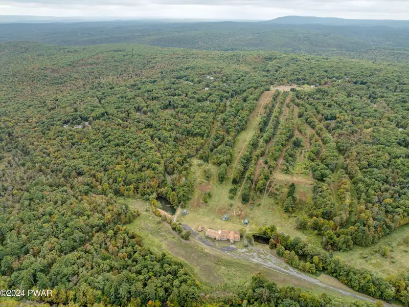 97.29-acre Former Ski Resort with Lodge in the Pocono Mountains