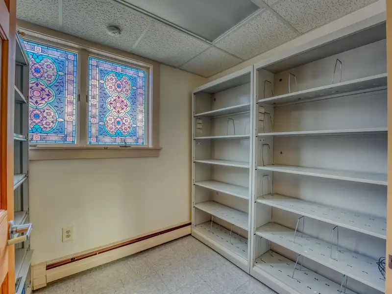 Versatile Mixed-use Property on Cottage Street, Littleton with Office Spaces and Barn