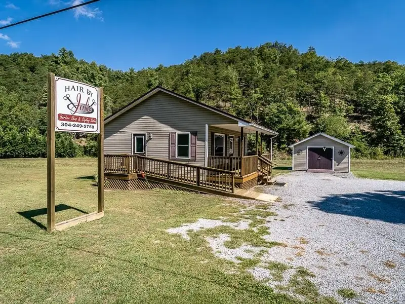 Versatile Commercial Property with Salon, Office Space, and Residential Potential Near Brandywine Lake