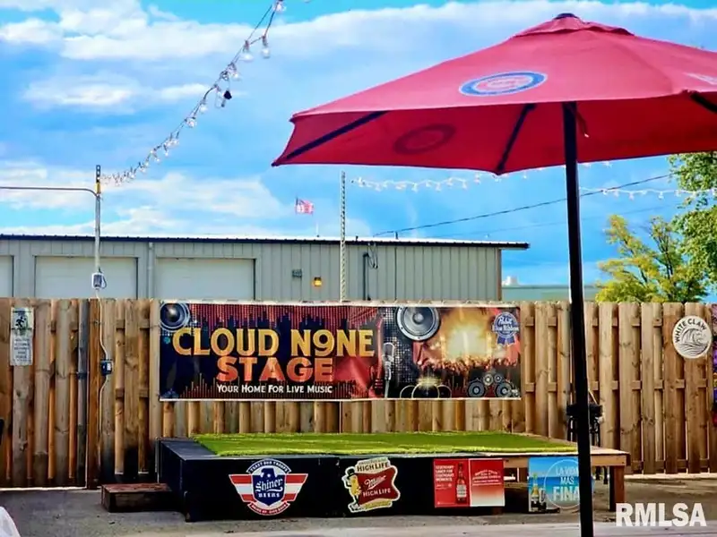 Established Bar and Grill with Outdoor Stage in Prime Location Near Factories