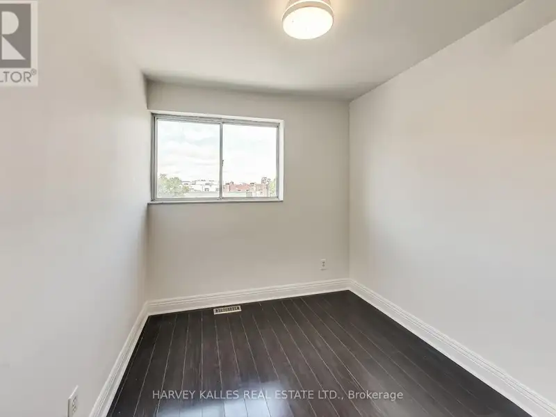 Renovated Commercial Property with Restaurant and Two Apartments in the Junction
