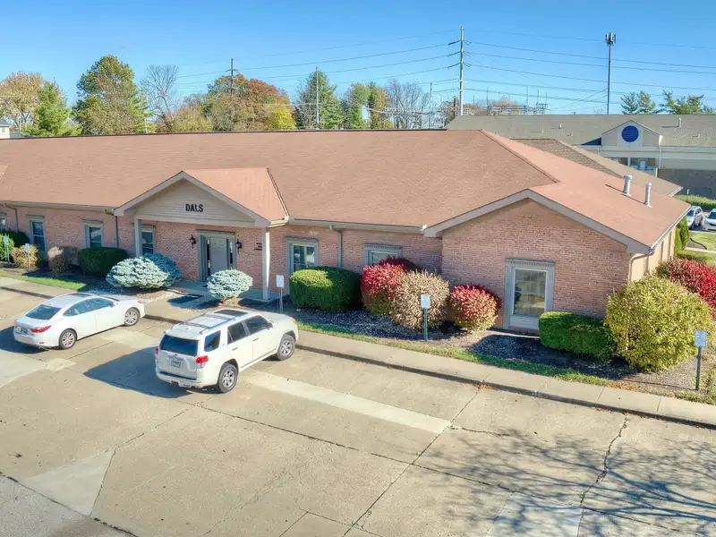 Move-in Ready 5,000 Sq Ft Commercial Space in Prime Edgewood Location