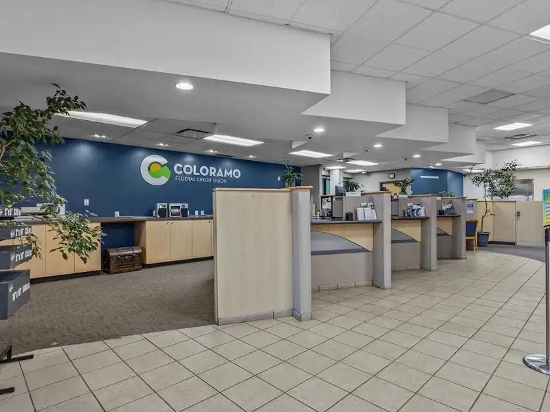 Free-standing 12,360 Sq. Ft. Commercial Building in High-traffic Location