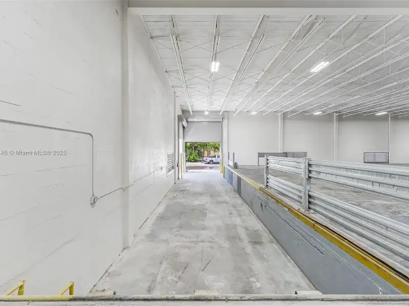 8,500 Sf Corner Warehouse with Loading Dock and New Office Space
