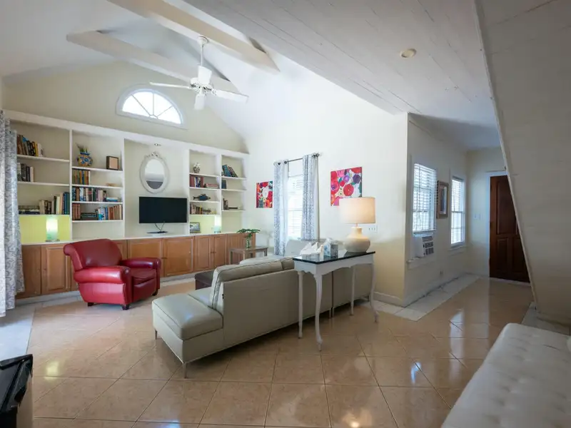 Boutique Guesthouse in Historic Old Town Key West with 15 Deluxe Rooms