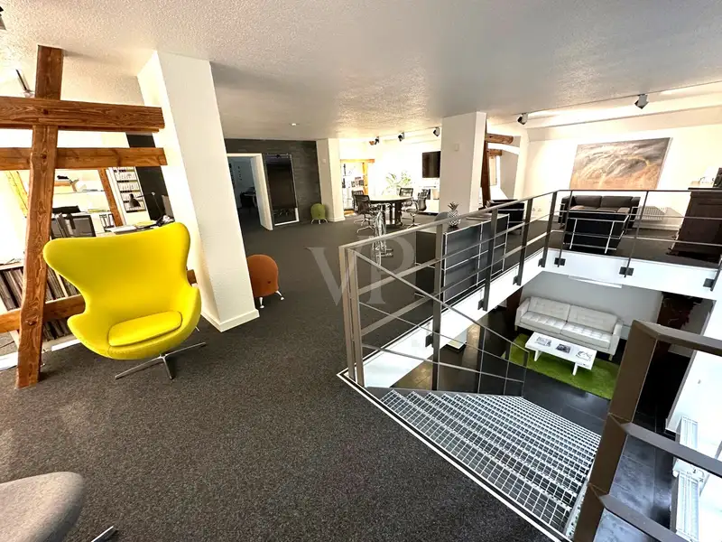Modernized Historic Office Building Near Clinics in Lüdenscheid with Flexible Spaces and Parking