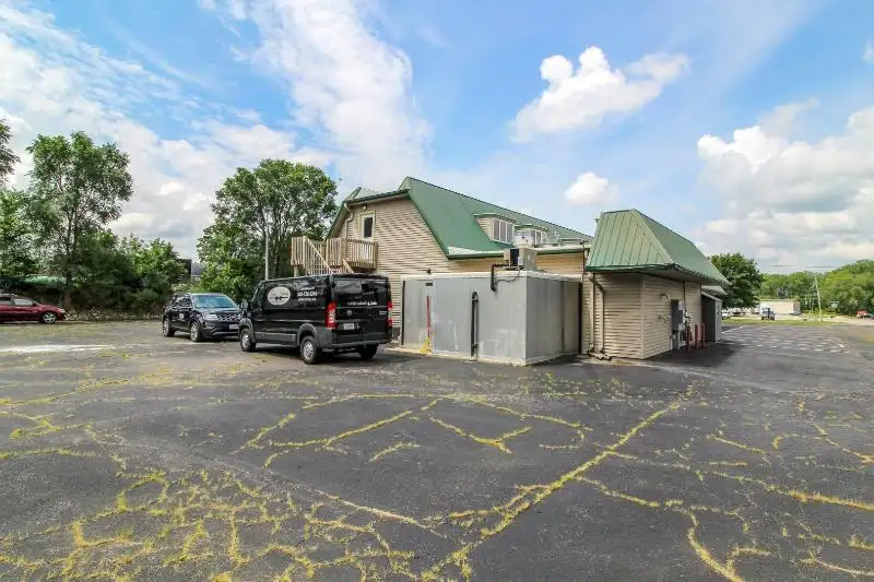 Turn-key Restaurant Building on 1.58 Acres with Ample Parking and Kitchen Facilities