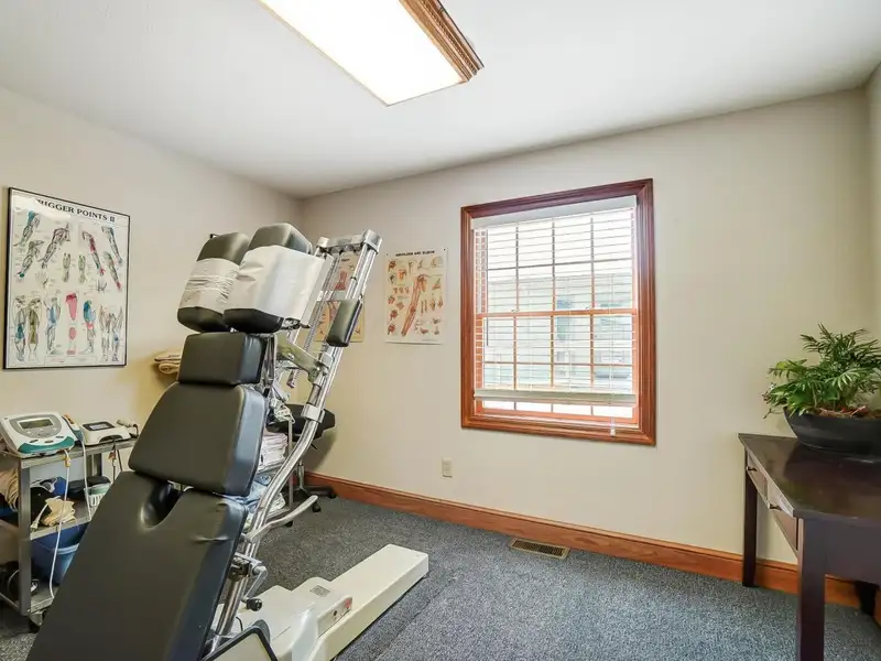 Standalone Commercial Building with Office Suite in Prime Hilliard Location