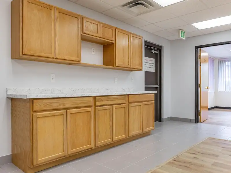 Cleveland, Tn Office Suites for Lease - Newly Remodeled, 2,400 & 2,164 Sq Ft