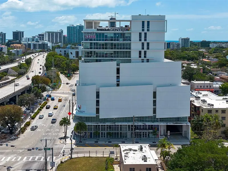 Professional Office Space for Rent, 222sf, 12th Floor, Sw Views Near Brickell