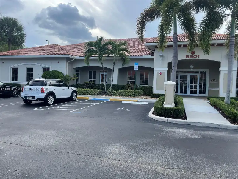 First-floor Office for Sale in Coral Springs Professional Campus, 1,479 Sq. Ft.