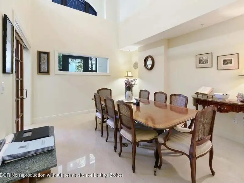Live/work Condominium in Downtown West Palm Beach with Private Entrance and Parking