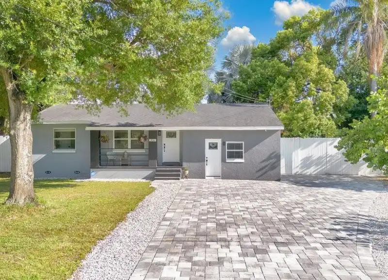 Charming Airbnb Home Near Downtown Orlando with In-law Suite and Expansive Backyard
