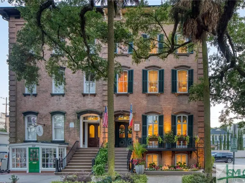 Restored 1871 Gray Brick Townhome in Savannah’s Historic District with Carriage House and Stvr Certificates