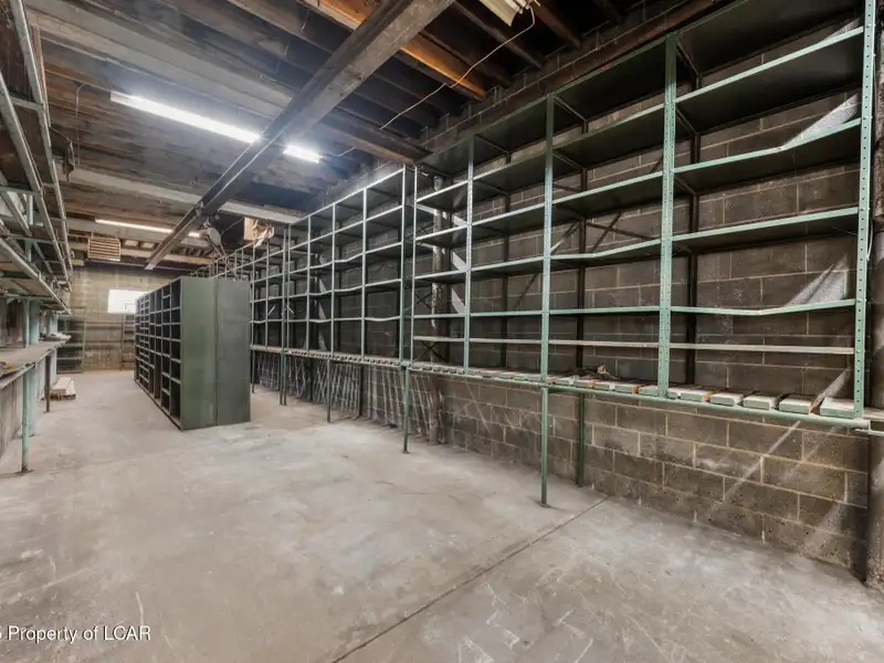 8,000+ Sq Ft Versatile Building in Central Wyoming Near Wyoming Ave