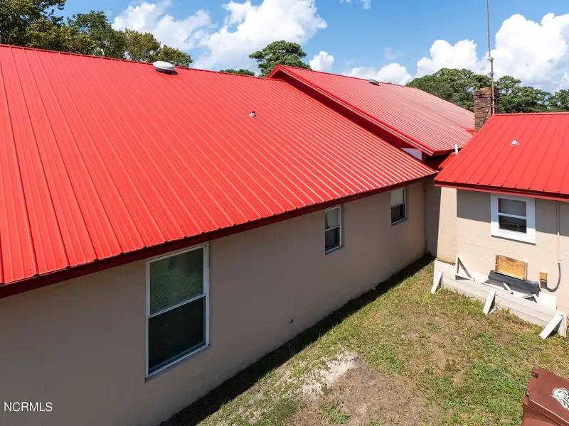 Mixed-use Building with Established Restaurant and Bait Shop in Oak Island, Nc