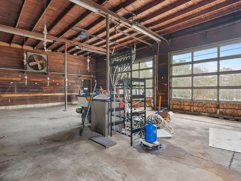 Commercial Property with Highway Frontage, Former Gas Station and Grocery in Magnet Cove