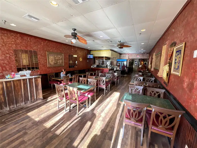 Turnkey Thai Curry Restaurant in University Commons with Established Customer Base and Growth Potential