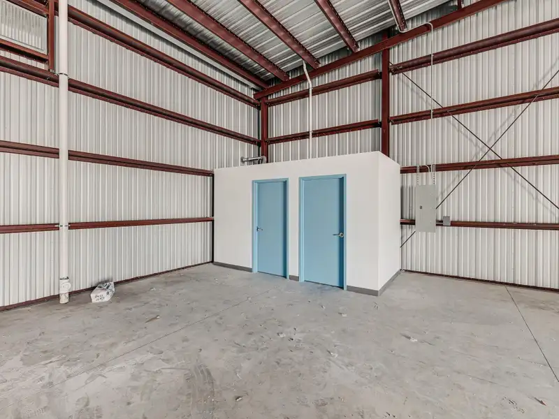 10,000 Sq Ft Warehouse Space for Lease in Pompano Beach, B-4 Commercial Zoning