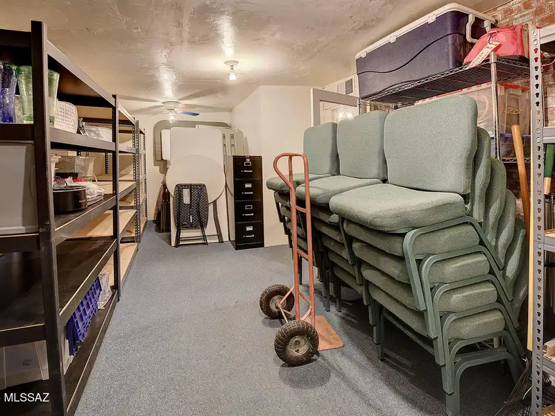 Prime Office Space in Central Tucson with High Visibility and Convenient Amenities
