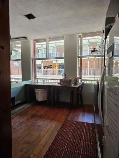 Commercially Zoned 15-suite Overnight Rental Property in Eureka Springs