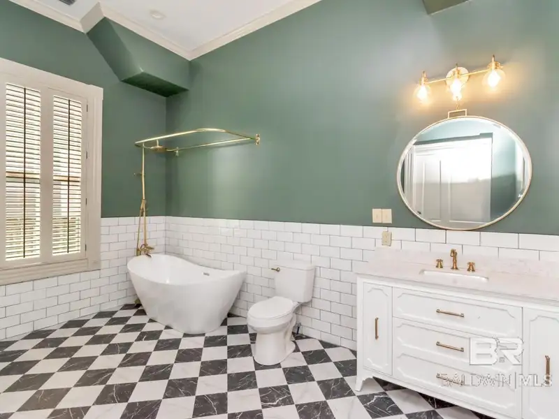 Mixed-use Property in Downtown Mobile, Alabama with High Ceilings and Hardwood Floors