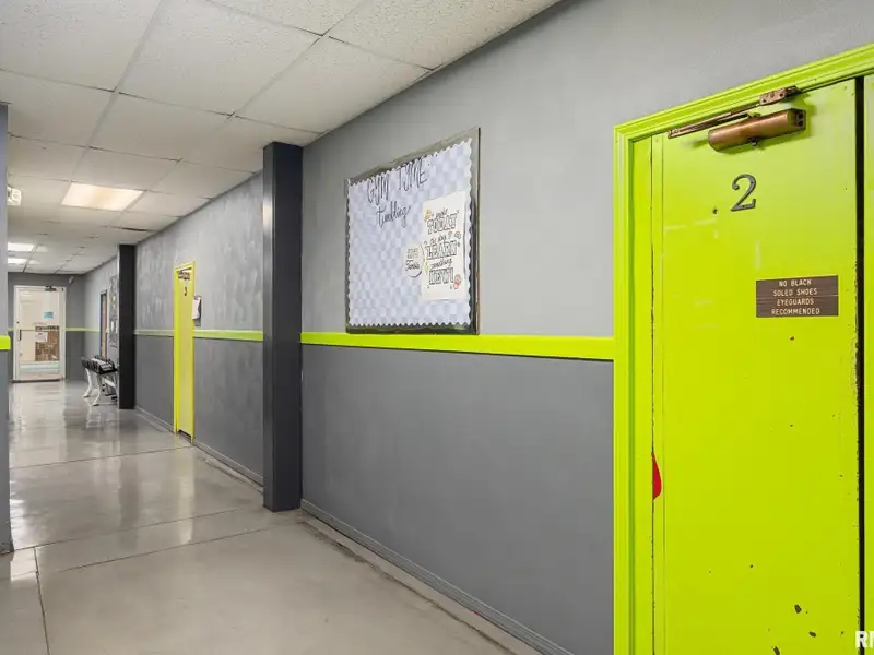 Turnkey Commercial Fitness Facility with Strong Membership Base in Prime Location