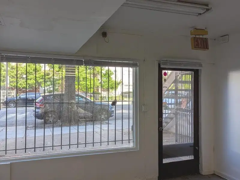 Ground Floor Retail Space for Lease in Logan Circle/shaw - 730 Sf