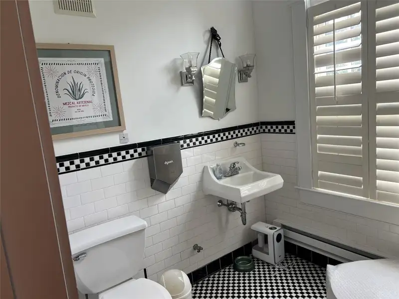 Prime 1000 Sq Ft Commercial Space on Main St, Cold Spring - Ideal for Gallery or Retail