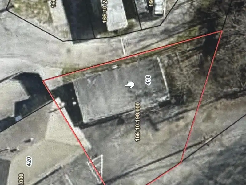Downtown Georgetown Block Building with Parking, B-2 Zoning, 900 Sq Ft Per Level