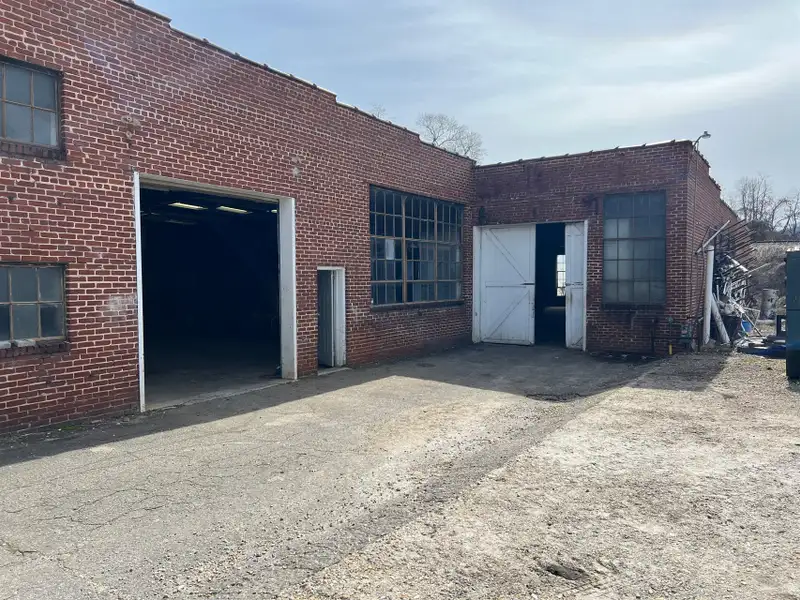 Historic Commercial Property with Showroom and Workshop in Marion, Nc