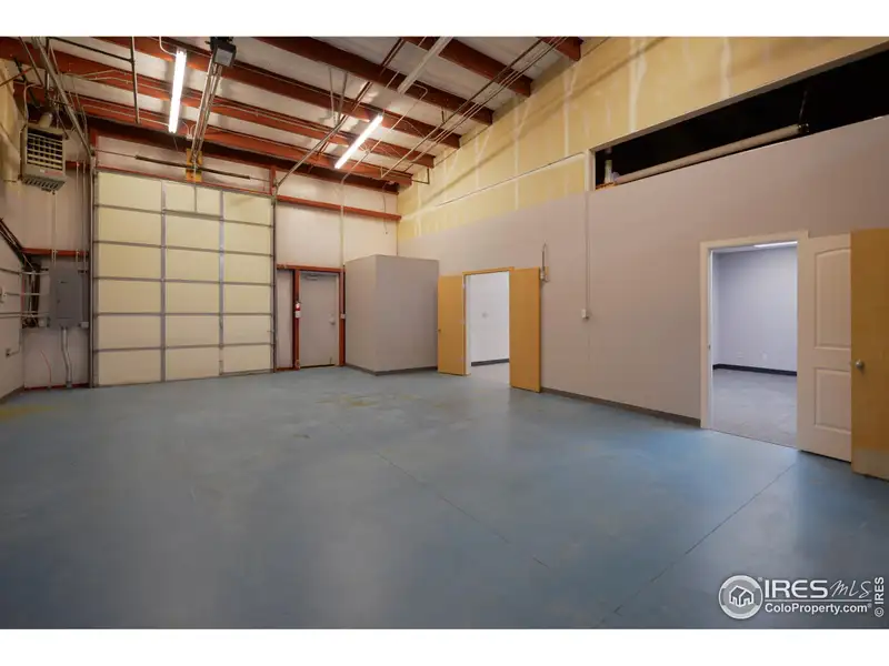Industrial Office/warehouse for Lease in Loveland, Co - 5,057 Sf with Office Space
