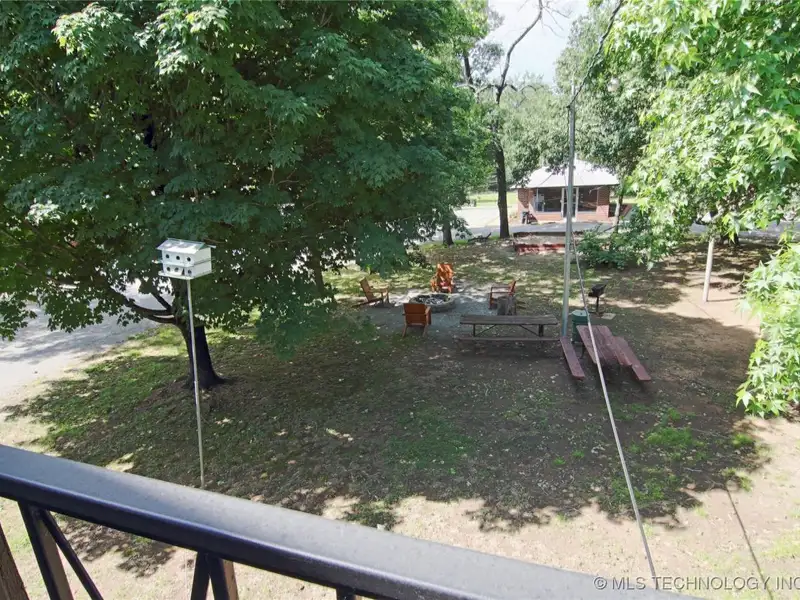 25-unit Motel and Resort Investment on Hwy 51, Wagoner, Oklahoma with Lake Access