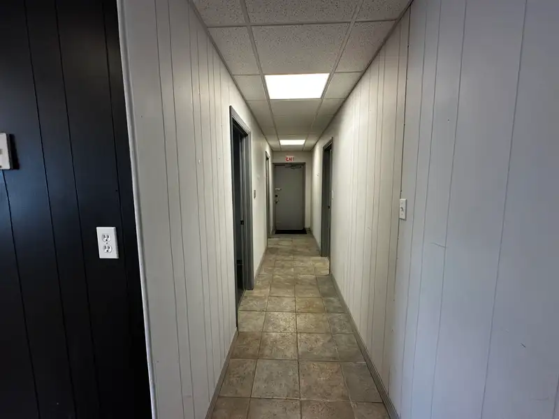 Warehouse and Office Space with Gated Yard in Prime Location