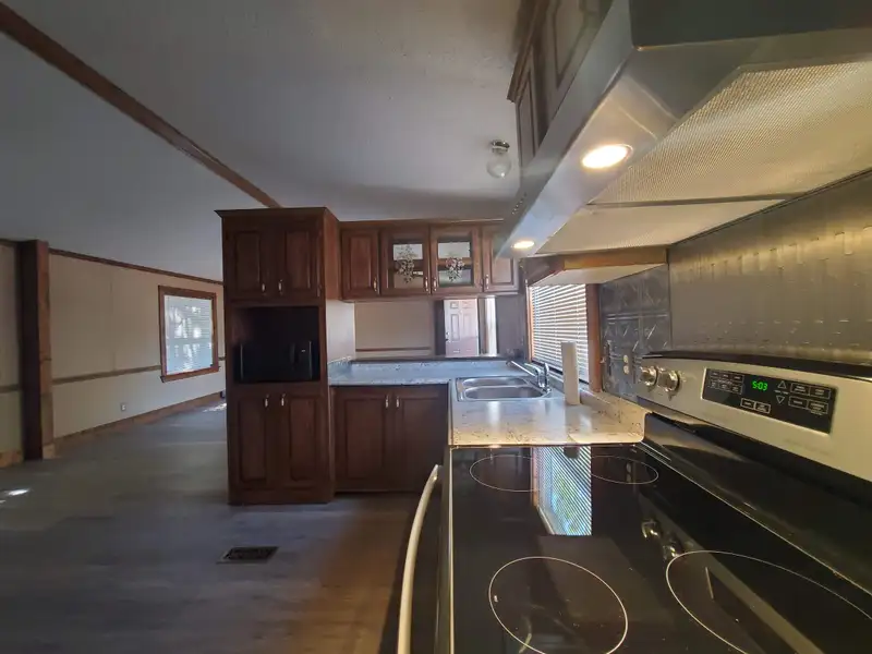 Income-producing Duplex in Ingram, Tx with Positive Cash Flow and Privacy Fencing