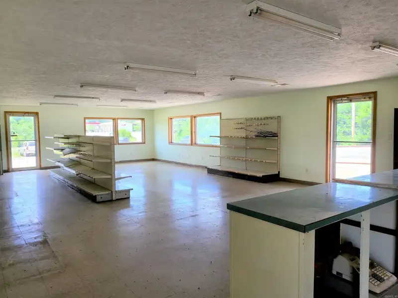 Commercial Property with Highway Frontage, Multiple Buildings, and 6 Acres in St. Joe
