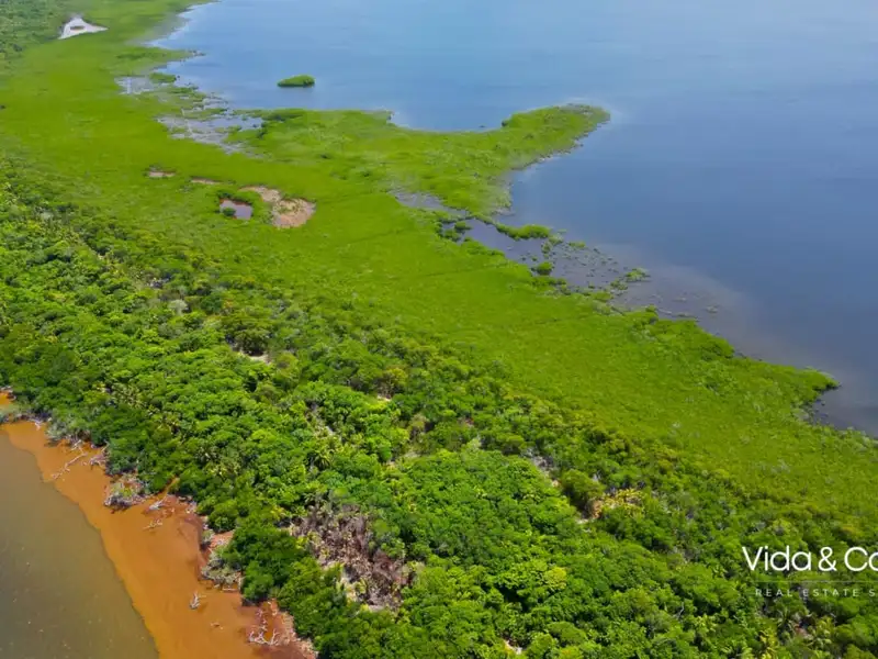 6.69 Acres Dual Waterfront Parcel on Turneffe Atoll, Belize Island