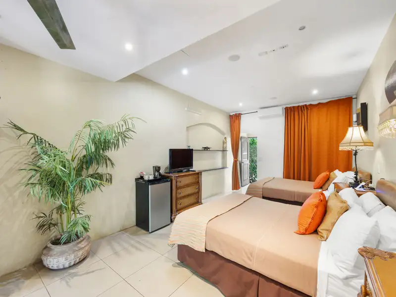 Tamarindo Boutique Hotel - 9 Bedrooms, 175m to Beach, Ideal for Retreats