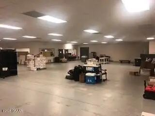 9,375 Sf Warehouse with Office, A/c Restrooms, and 18ft Clear Height