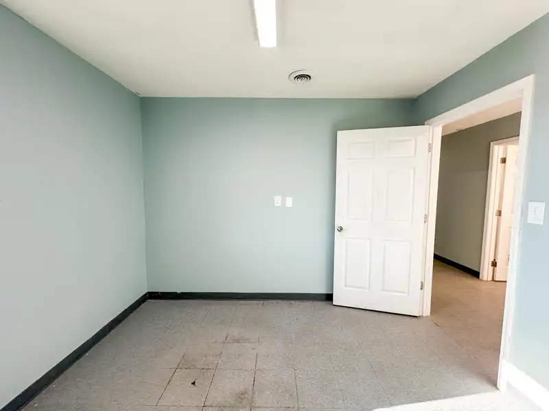Versatile Commercial Property on Highway 25 N, Corbin with Showroom and Office Spaces