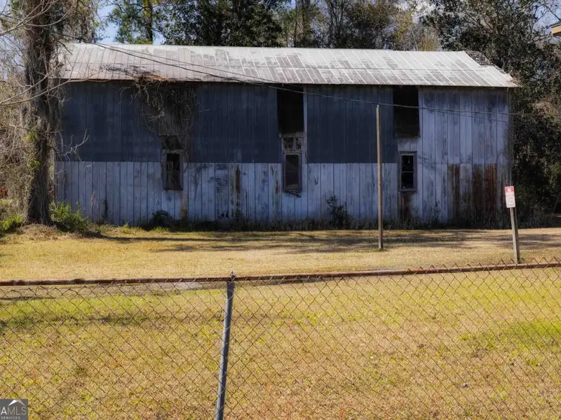4-acre Commercial Property with Historic Fire Museum on Us Hwy 17, Woodbine