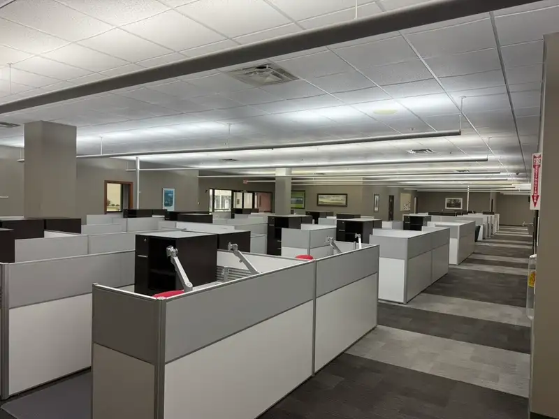 Furnished Office Space for Sublease in Southwest Cedar Rapids - 40,770 Sf