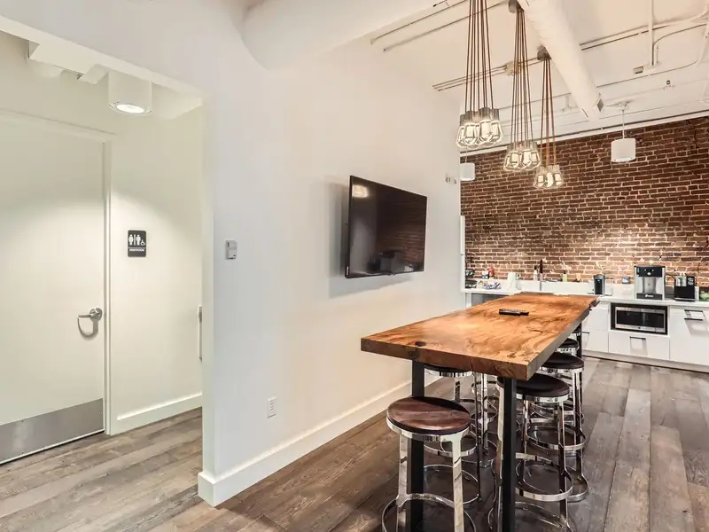 Versatile Office/retail Space for Lease in Iconic Kessler Erlich Building, Lodo