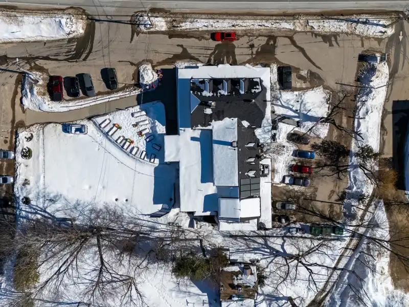 Multi-use Property with Restaurant, Brewery, and Guest Rooms Near Mt. Washington