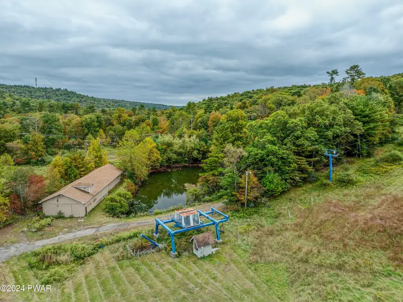 97.29-acre Former Ski Resort with Lodge in the Pocono Mountains
