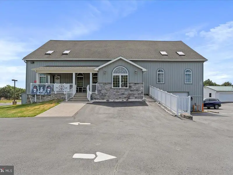 Unique Barn and Farmhouse with Commercial Potential Near Hagerstown, Md