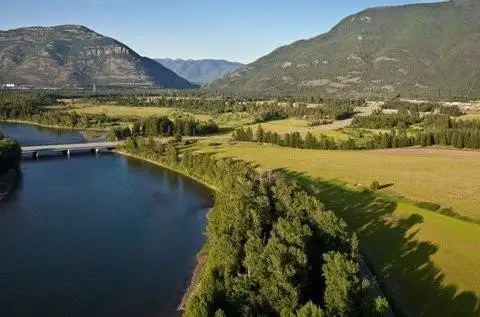 Expansive 50-acre Development Site Near Glacier National Park with Riverfront Access