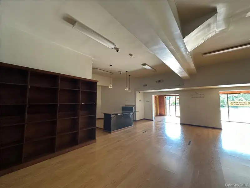 Prime Commercial Retail Space on 9w Corridor - 2,000 Sq Ft with High Visibility