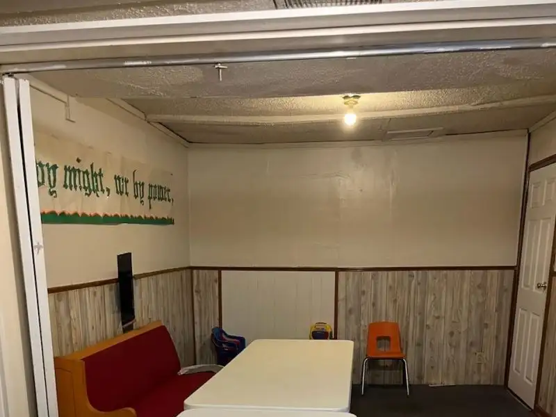 Starter Church with Amenities and Street Frontage on N. Quail Hollow
